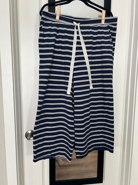 Lands' End Navy & White Striped Drawstring pajama bottoms with pockets